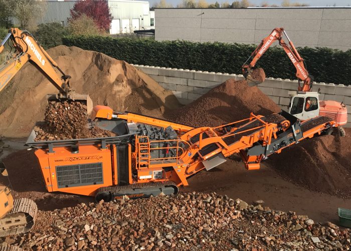 TRAKTORIEM-Rockster-R900-Impact-Crusher-Prallbrecher-Demolition-waste-Bauschutt-Recycling-Aufbereitung-Belgium-01